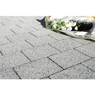 60mm Barleystone Granite Paving 225x150mm - Grey (8.43m2/Pack)
